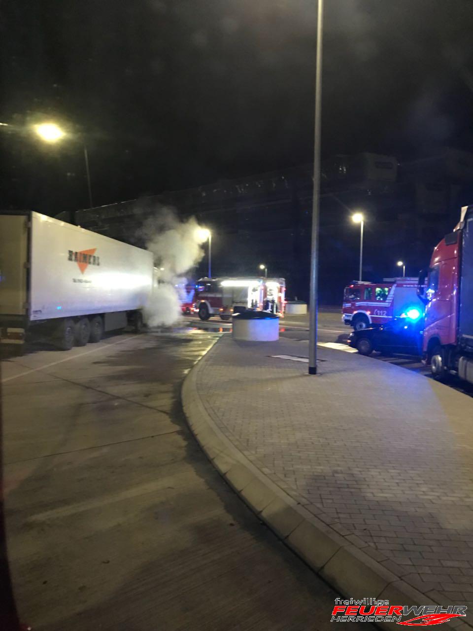 Du betrachtest gerade LKW Brand BAB6