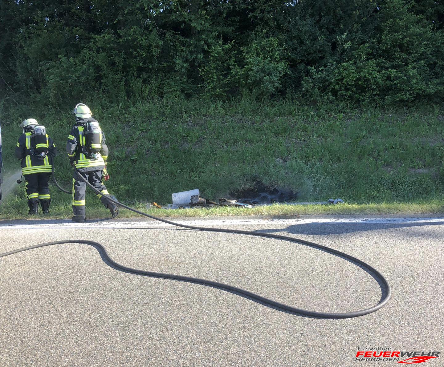 Du betrachtest gerade #54 Brand PKW BAB6