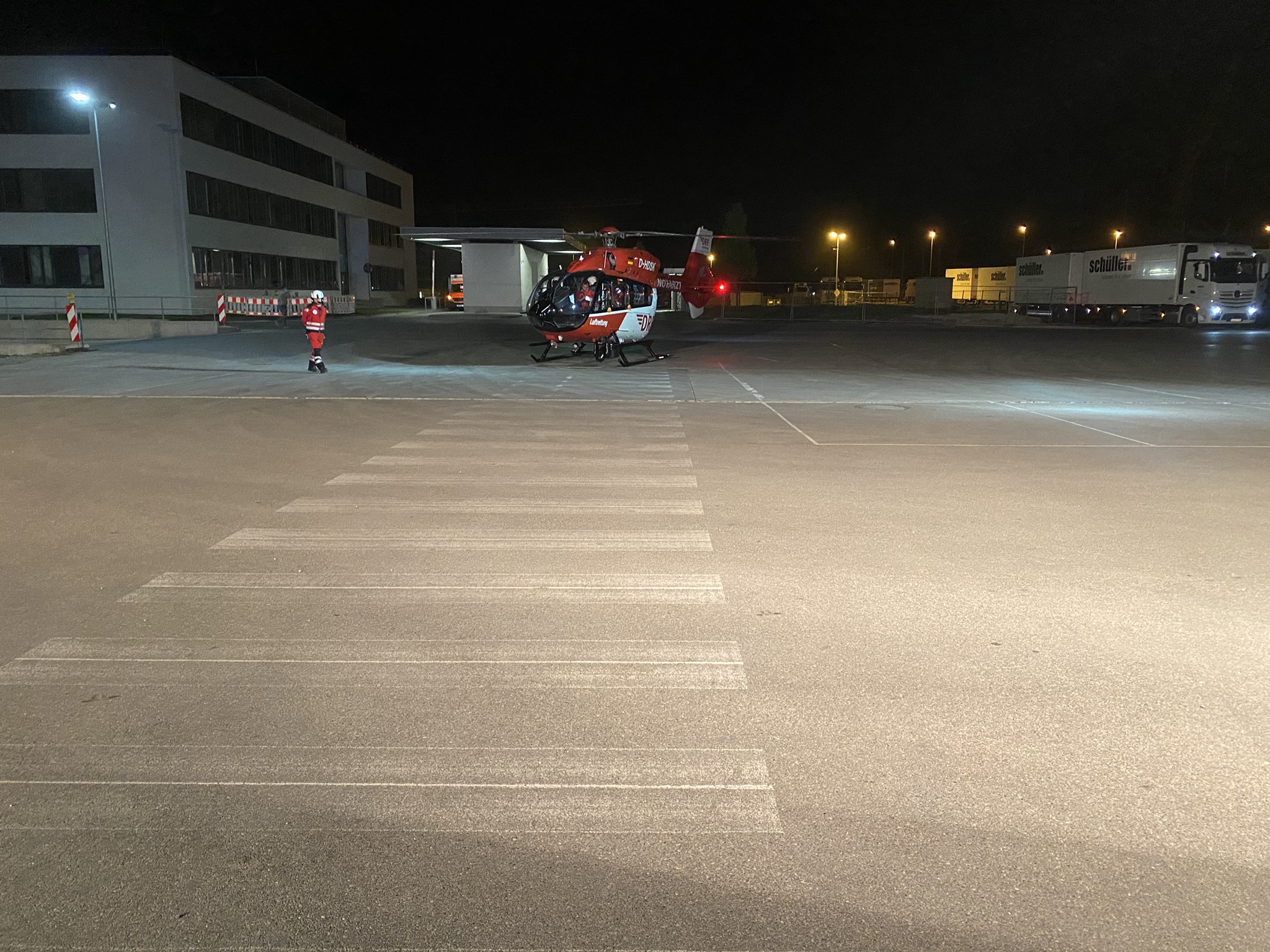 Du betrachtest gerade Hubschrauber Landeplatz ausleuchten