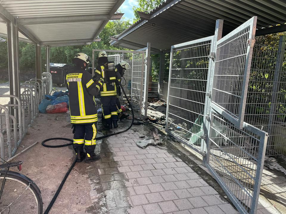 Mehr über den Artikel erfahren Brand am Gebäude