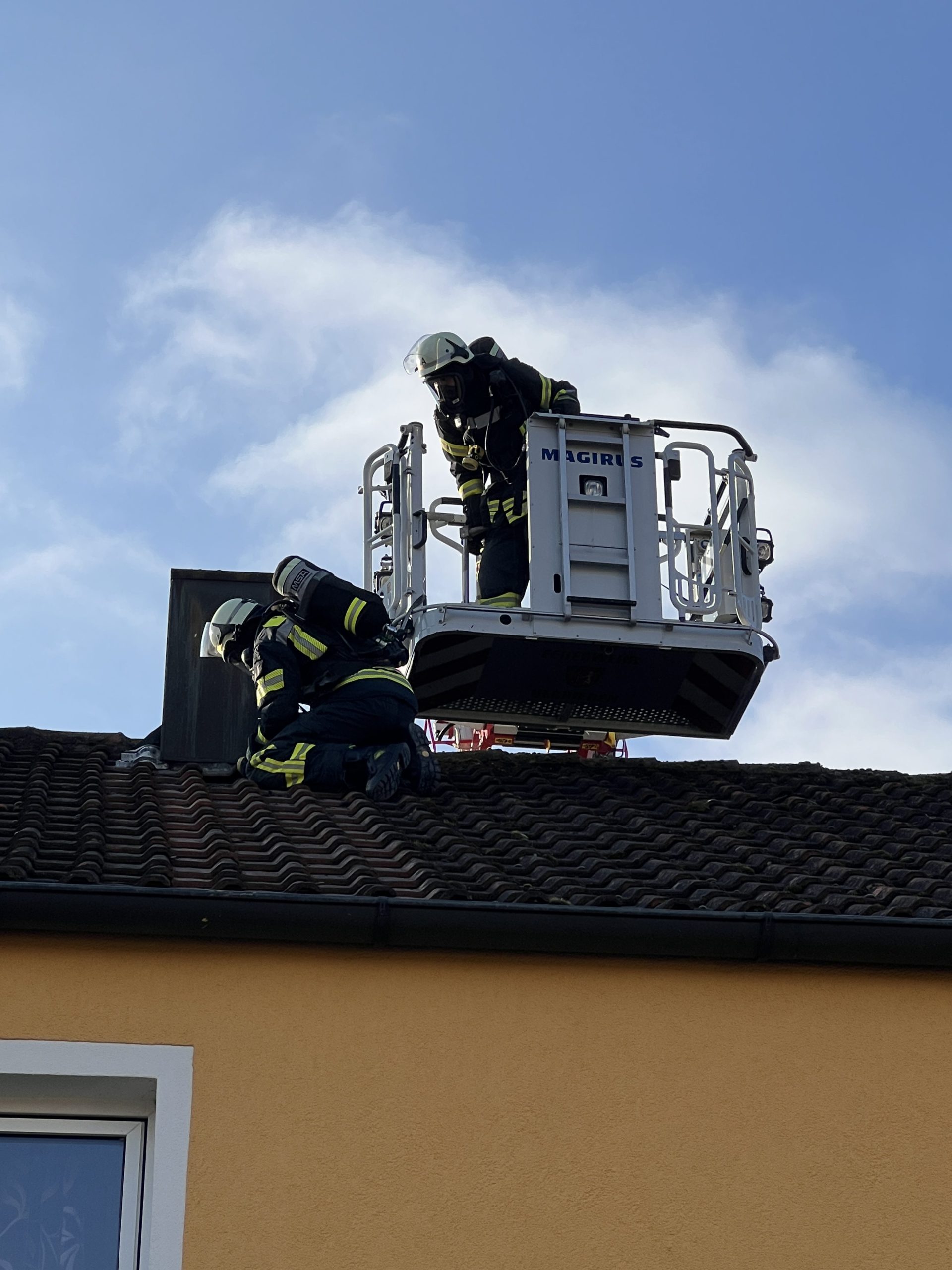 Mehr über den Artikel erfahren Kaminbrand Münchner Straße