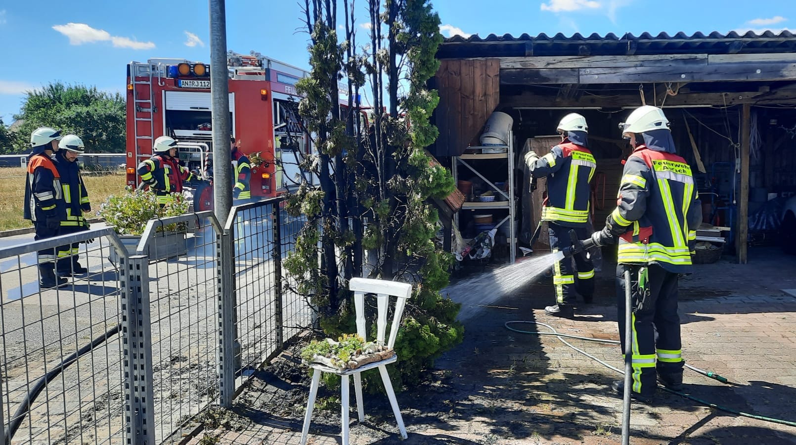 Mehr über den Artikel erfahren Brand Garage in Aurach