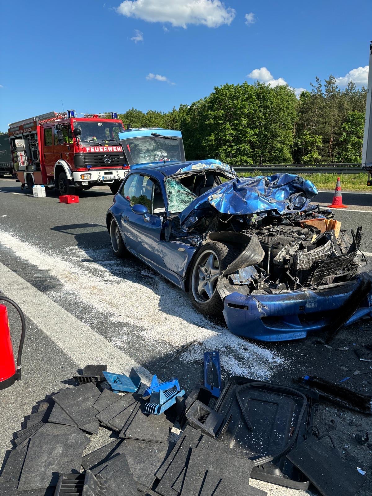 Mehr über den Artikel erfahren Verkehrsunfall mit PKW