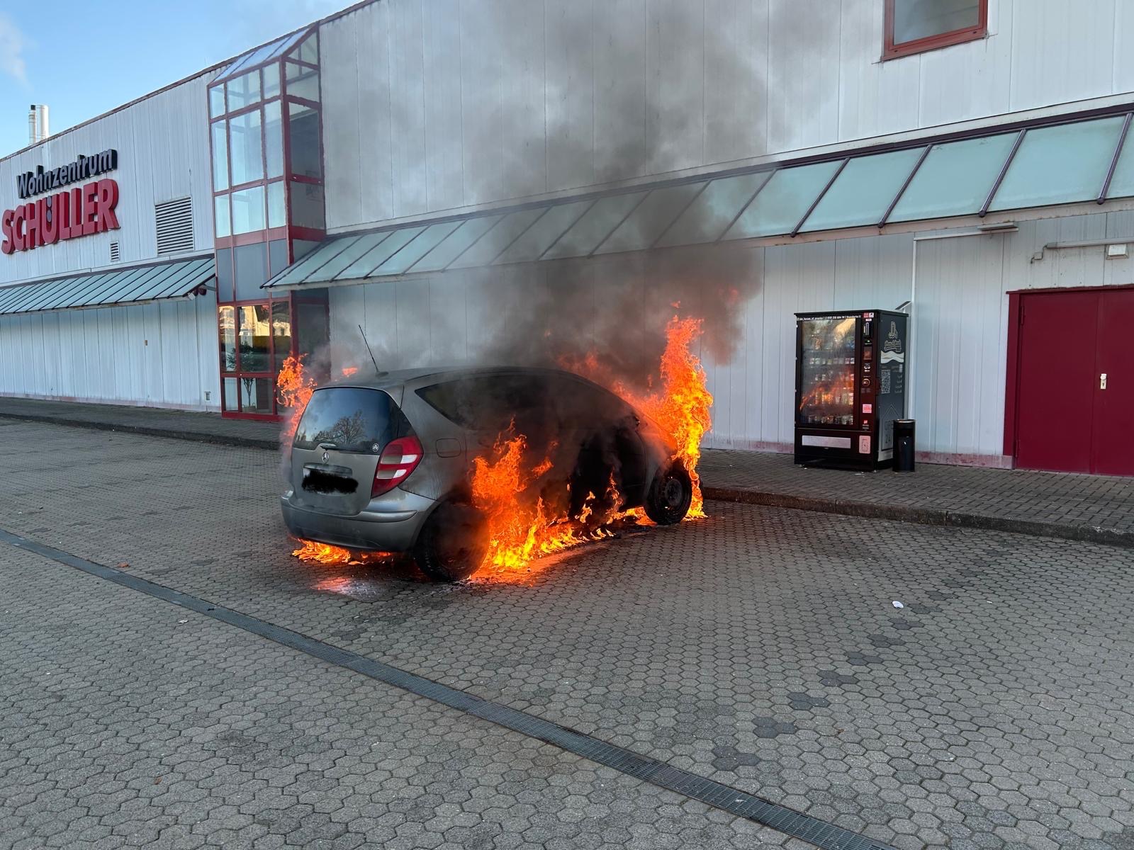 Mehr über den Artikel erfahren Brand PKW