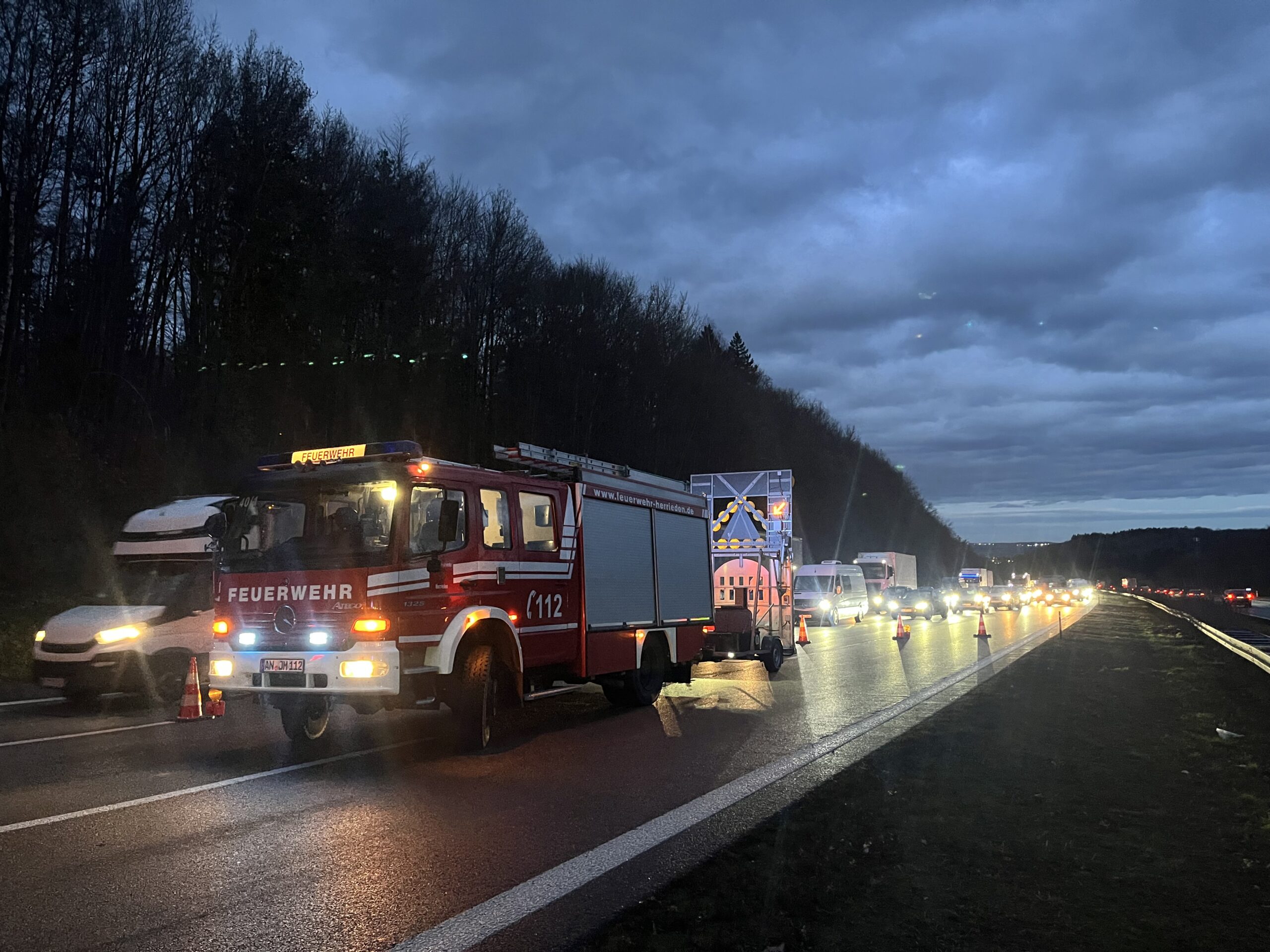 Mehr über den Artikel erfahren Unfall mit PKW